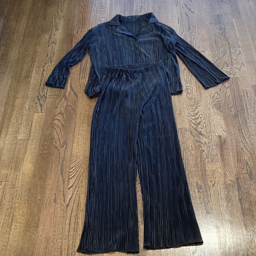 Chic Black Women's Lounge wear with button down shirt and elastic waist pants